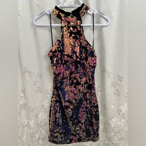 Mini sequins dress great for a special occasion.